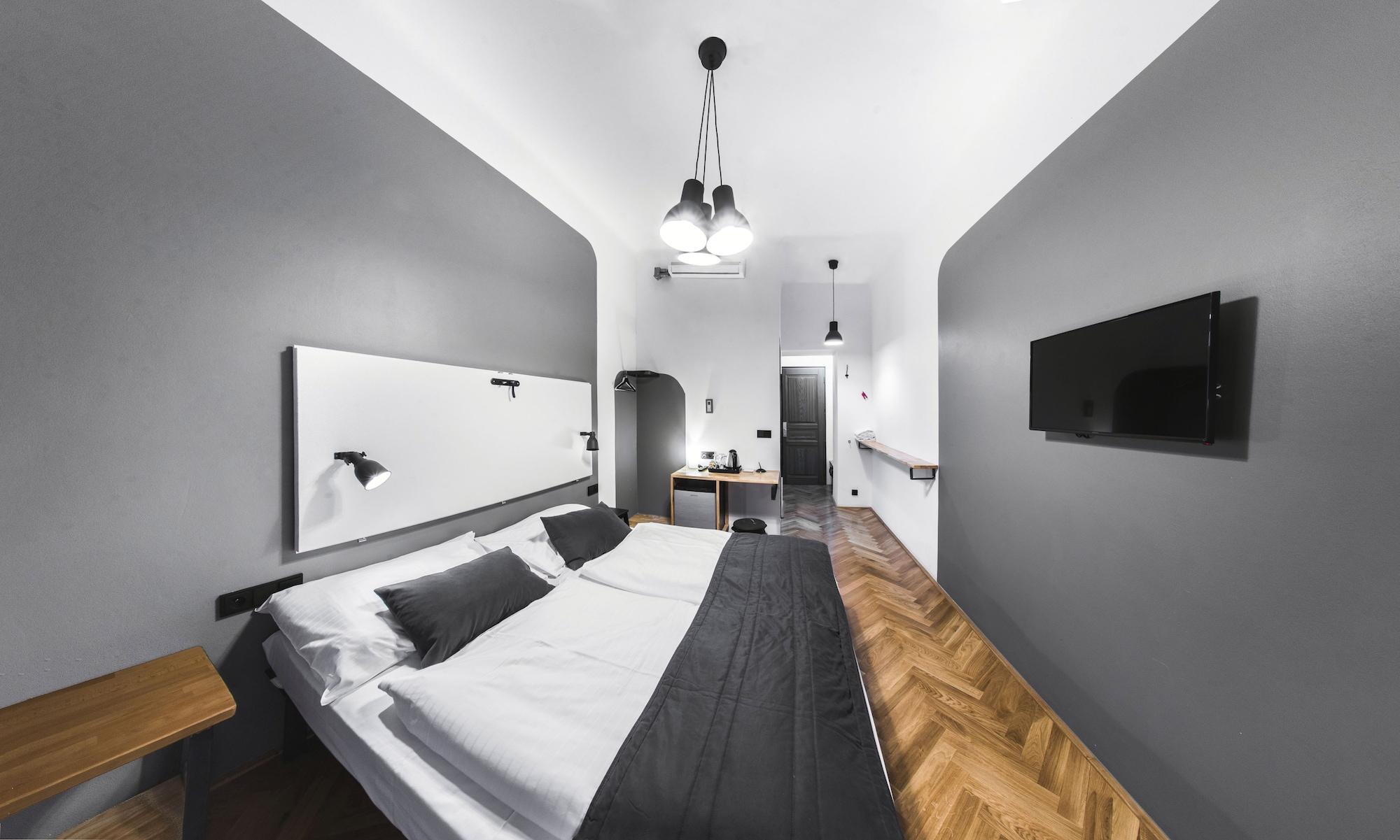Czech Hostal *